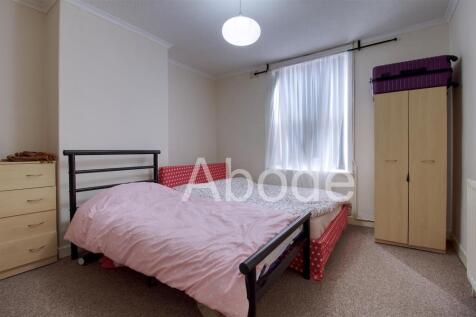 Harold Road, Hyde Park, Leeds photo 3