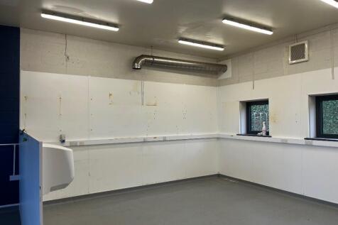 Commercial Property to rent Image 5