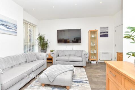Kitchen/ Living Area