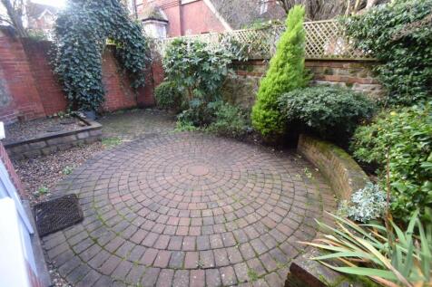 16E Grassington Mews  garden.JPG