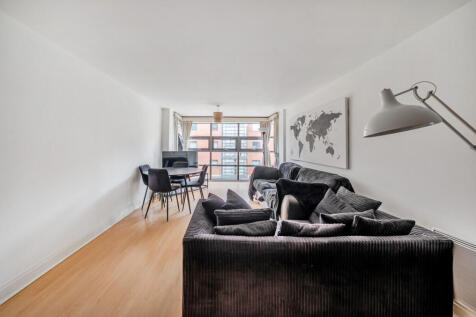 1374786-2-690499c...