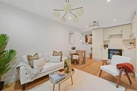 53d Tavistock Road, London, Notting Hill, W11 1AR