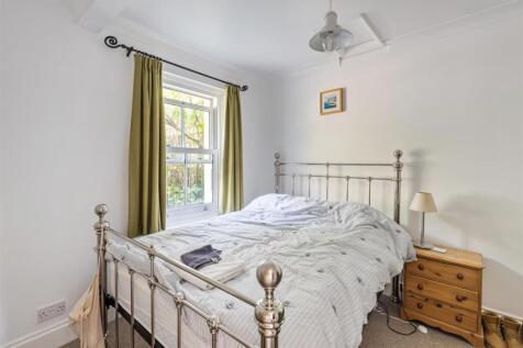 18 Bedroom 3 16 Fairview Road, Dartmouth - 240821.