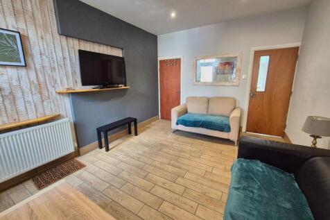 5-bed house on 16 Stalker Lees Road, Ecclesall, £420/mo
