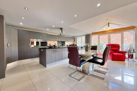Kitchen/Dining/Family Room