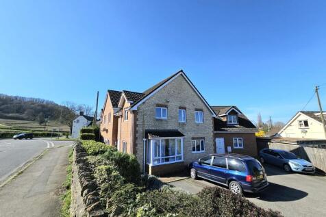 Flat 5, 2 The Quarry, Cam, Dursley.jpg