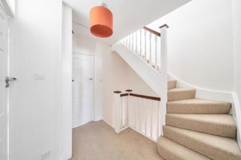 Frankland Road - Landing.jpg