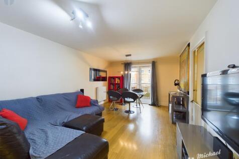 CAM02538G0-PR0160-STILL006