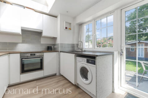 Brunel Close, HOUNSLOW photo 3
