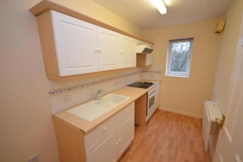 Faraday Close, Upton, Northampton, NN5 photo 3
