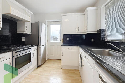 Fitted kitchen