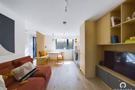 Lounge/Kitchen