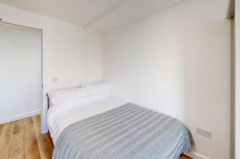 Flat 13, The View, New Street TR11 3LQ photo 4
