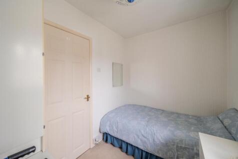 2 Tynewydd North Close-2.jpg