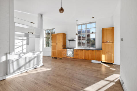 Kitchen/Reception