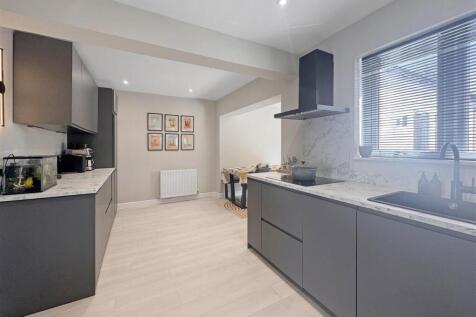 Walnut Way, Blaby, Leicester photo 4
