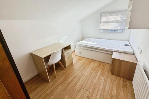 Frederick Grove - Copy, Lenton, East Midlands, NG7 photo 5
