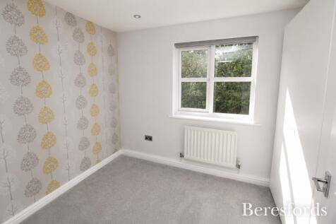 Bramble Tye, Laindon, SS15 photo 5