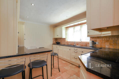 Eastgate, Deeping St. James, PE6 photo 3