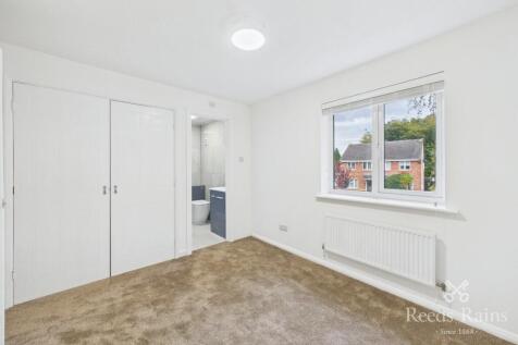 Inglesham Close, Manchester, Greater Manchester, M23 photo 4