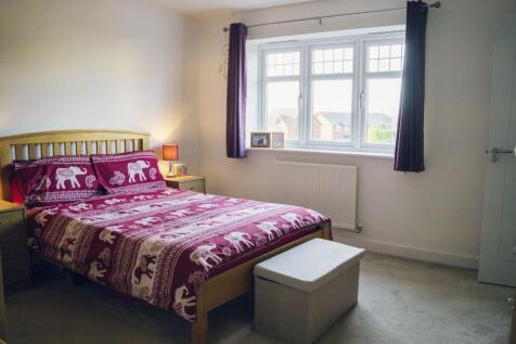 Ystafell Wely 1 ac En Suite / Bedroom 1 &amp; Ensuite