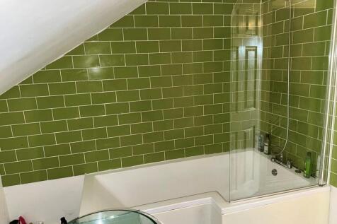 Bathroom 4