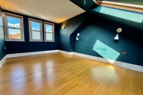 28a gabriel street room 2.jpg