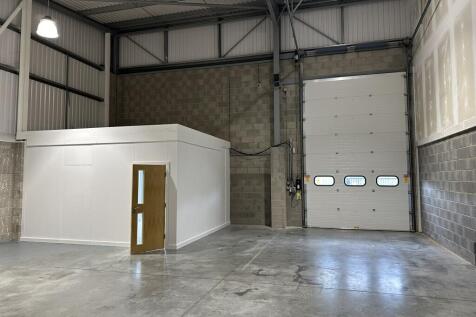 Trade Counter to rent Image 6