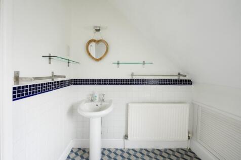 Bathroom ()