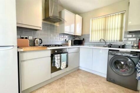 Prior Close, Bournemouth, BH7 photo 3