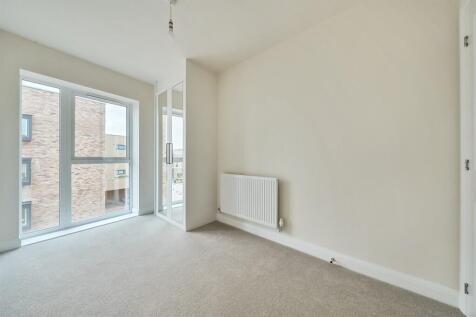 3 bedroom property in Galton Road, Cambridge photo 4