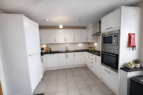 2 Bedroom student flat