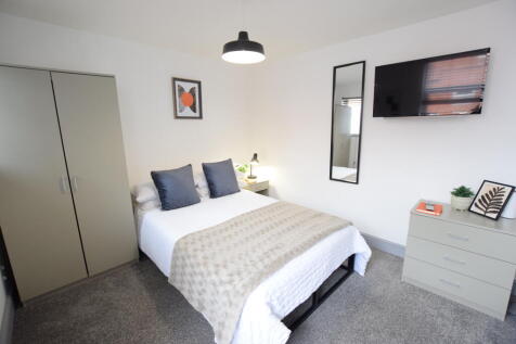 2 Bed // Student Flat // Bills Inc photo 4