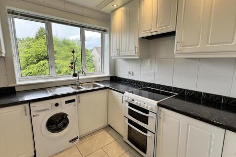 6 Kings Drive, Newton Mearns, G77 5JA photo 5