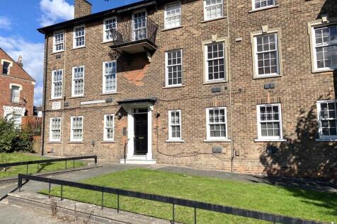 2-bed flat on Azalea Terrace South, Ashbrooke, Sunderland, £550/mo