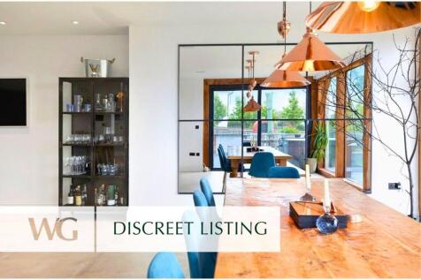Discreet Listing