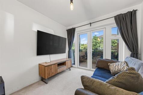 Flat2,2BedgeburyPlWeb12.jpg