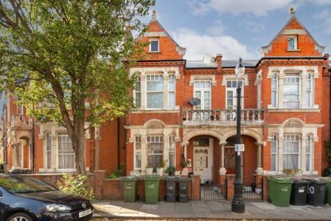 Flat B, 40 Atherfold Road, Clapham, London, SW9 9LW