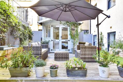 Patio / Decking