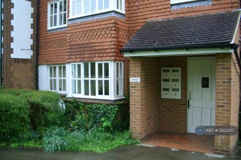 Communal Access To 6 Flats