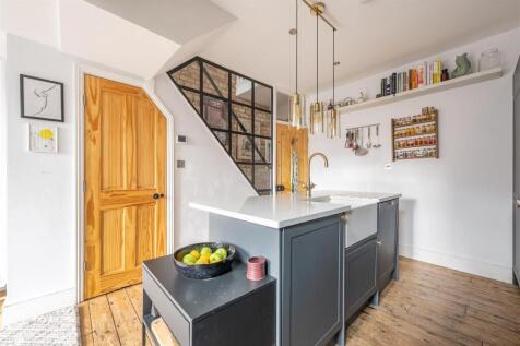 Vansittart Road, E11