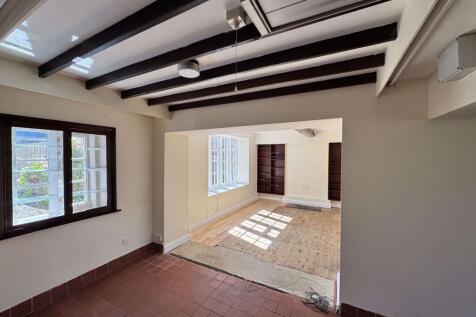 Commercial Property to rent Image 8