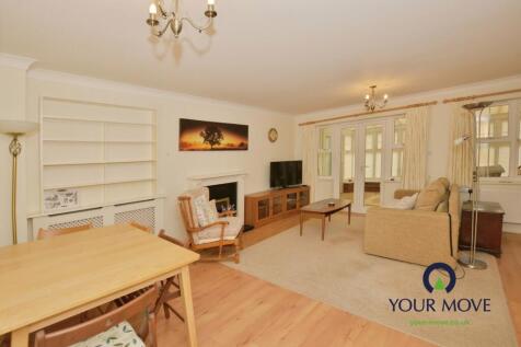 Lounge/Dining Area