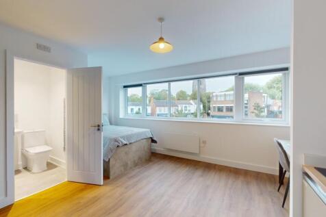 1-bed house on Lemyngton Street, Loughborough, £845/mo