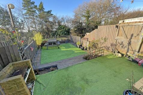 Lady Fern Road 35 - Garden Front.....jpg