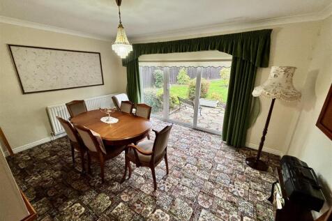 Open Plan Living and Dining Room