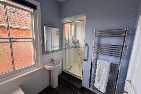 Bath and Shower Room