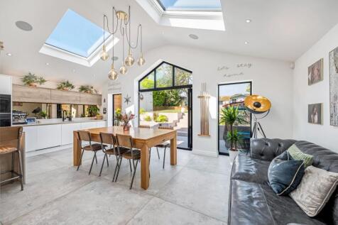 Kitchen/ Dining/ Family Room 