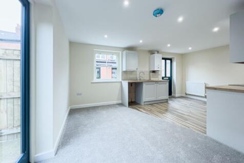 Chapel Street, Easingwold, YO61 photo 5