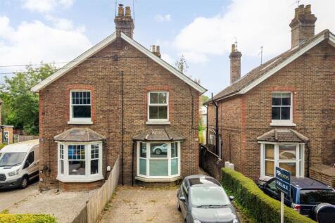 39 Mill Green Road-10.jpg